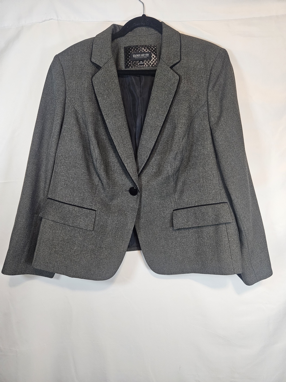 Women's Charcoal Single-Button Notch Lapel Blazer